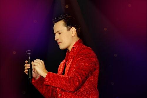 维塔斯现在的照片,时光流转，风采依旧的传奇歌者